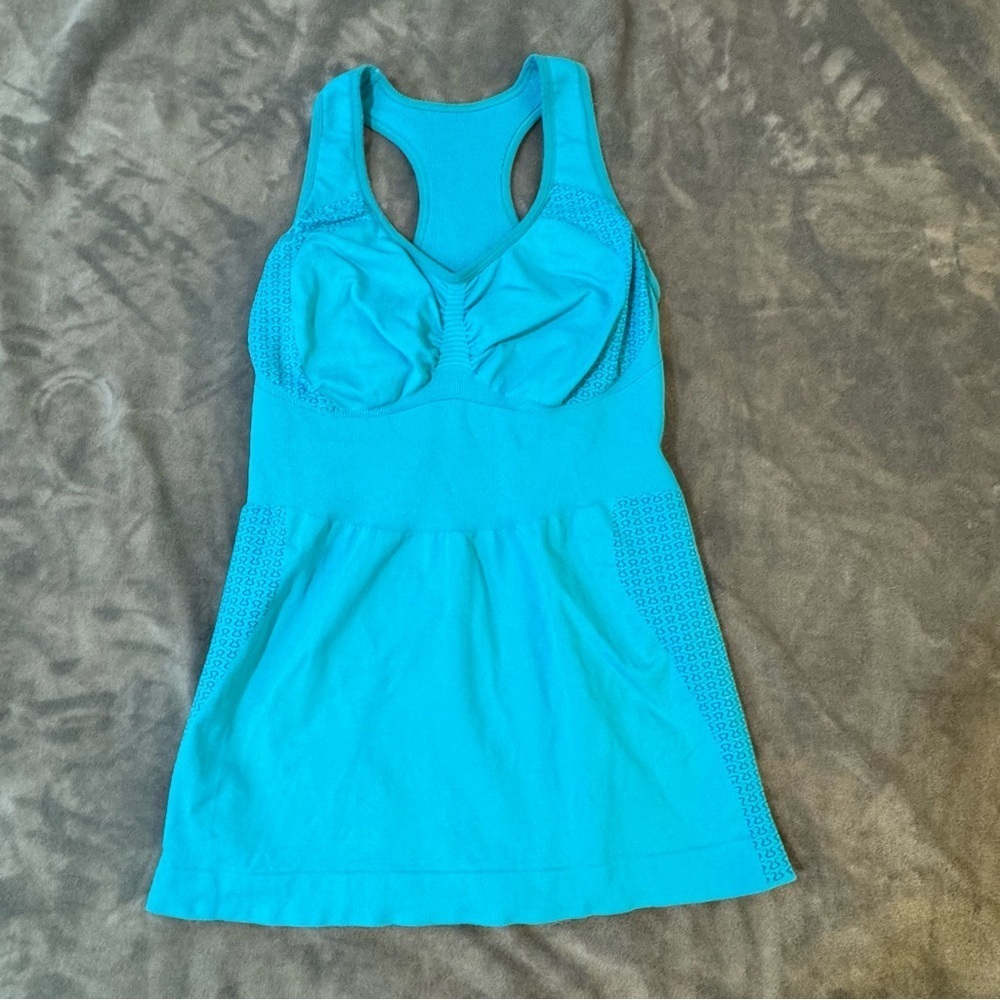 Lululemon Heart Rate Monitor Tank

#120 - Picture 2 of 9